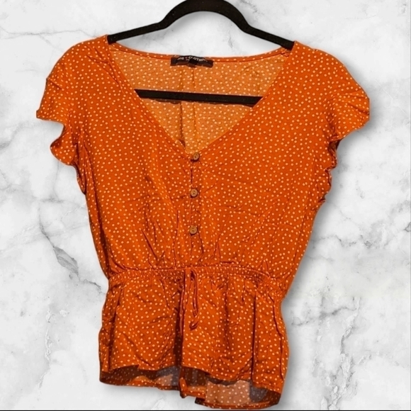 Adorable Cropped Peplum Top! One Heart (Size, XS) - Picture 1 of 7